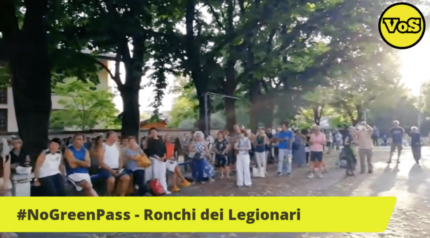 Immagine per Folla a Ronchi contro il Green pass, 300 persone riempiono parco Excelsior